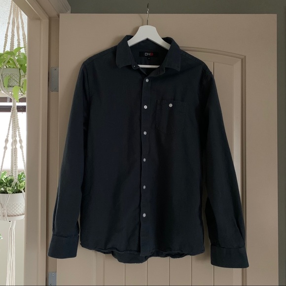 ♡ *Like New* DH3 Long Sleeve Button Up - Picture 3 of 4